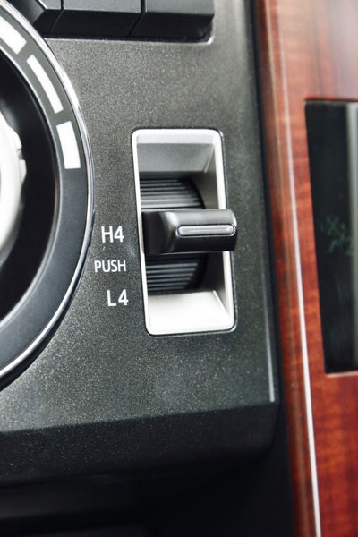 Toyota Land Cruiser 2014